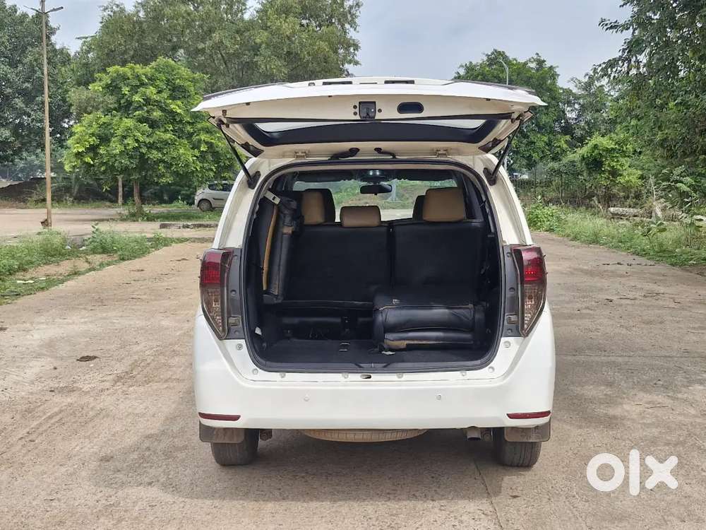 Toyota Innova Crysta 2019