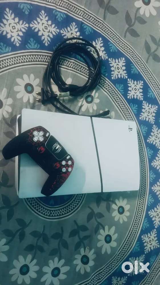 PS 5  1TB disc edition