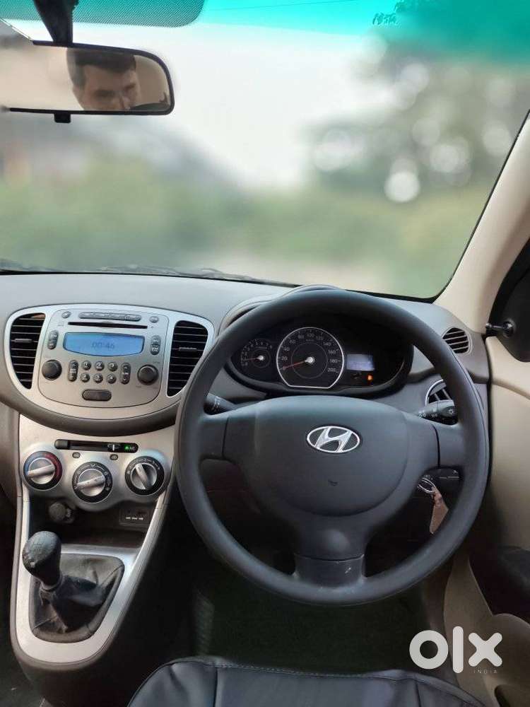 Hyundai I10 Sportz, 2014, Petrol