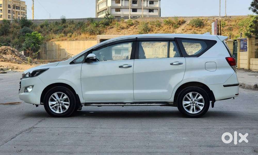 Toyota Innova Crysta 2.4 V, 2017, Diesel