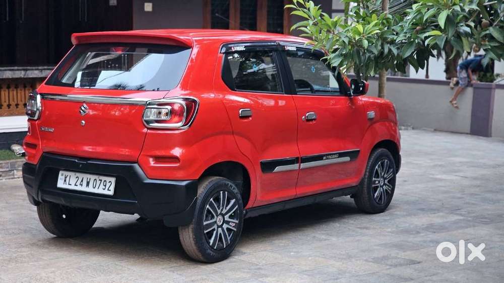 Maruti Suzuki S-presso Vxi Plus, 2022, Petrol