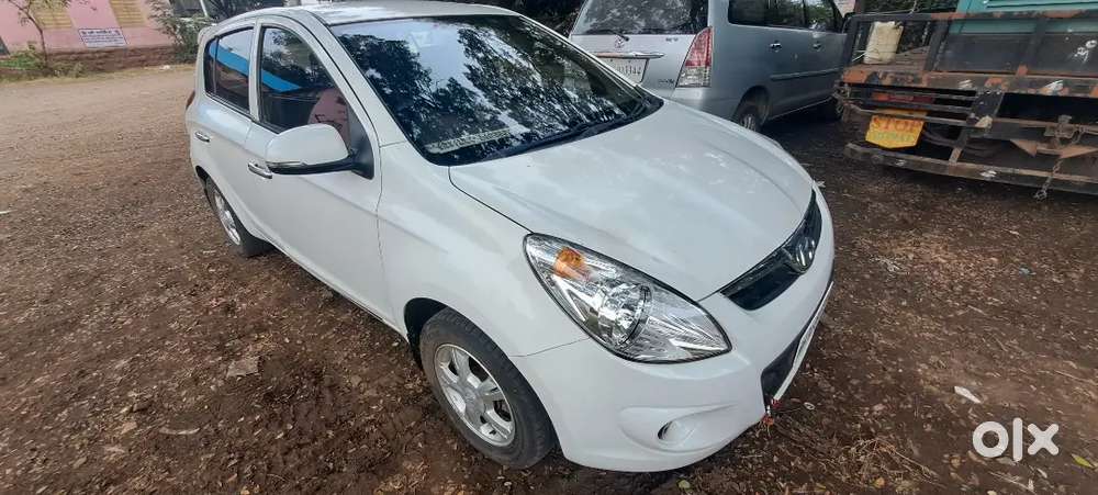 Hyundai I20 2011 Petrol 260000 Km Driven