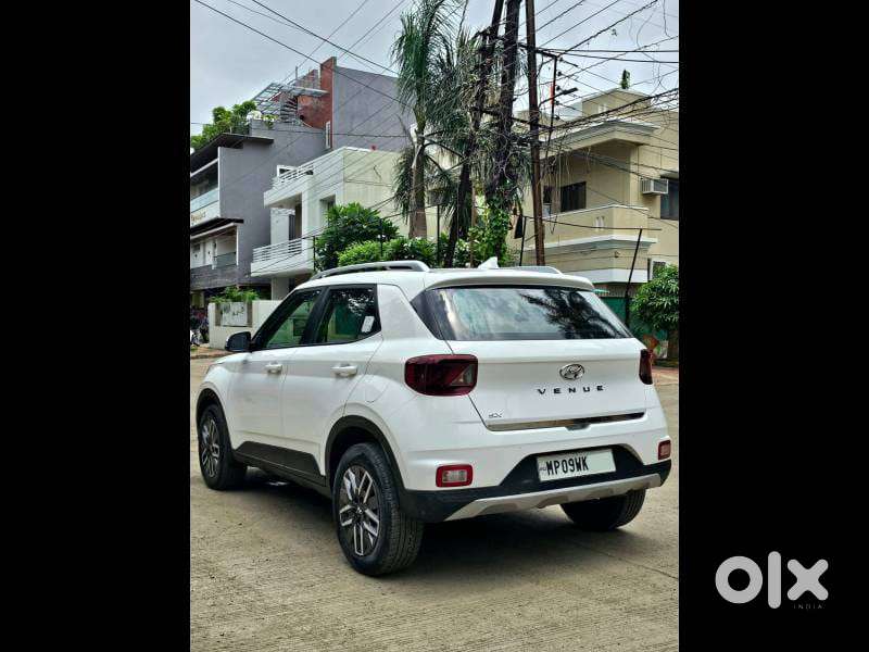 Hyundai Venue Sx Mt, 2022, Diesel