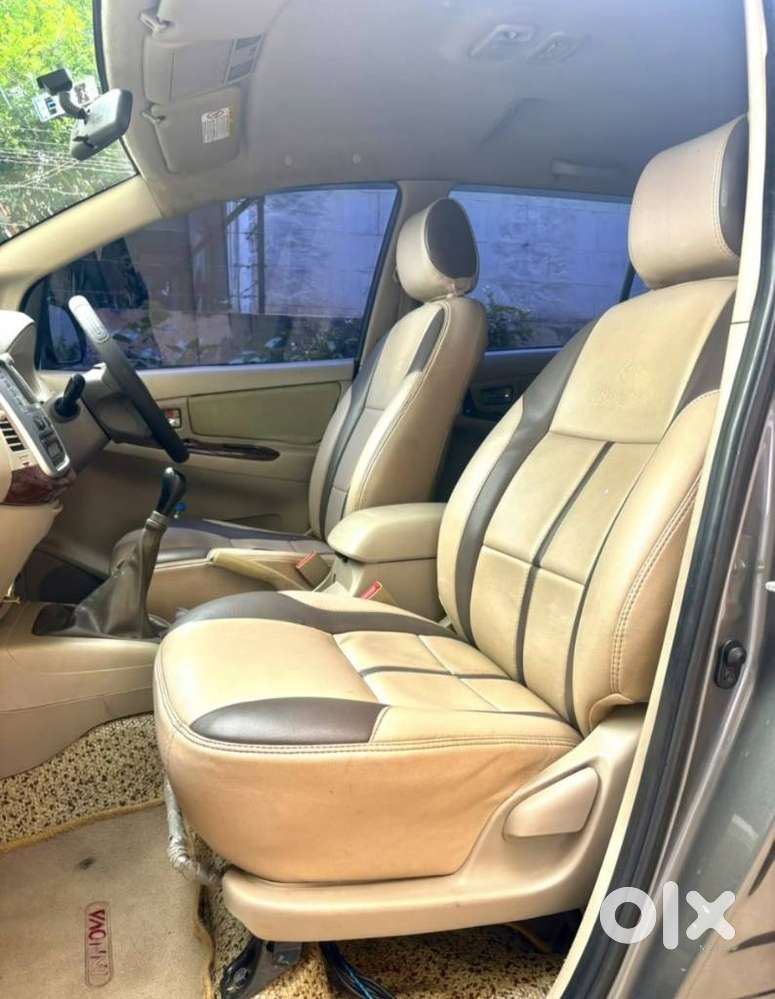 Toyota Innova 2.5 Vx 7 Seater Bs Iv, 2013, Diesel