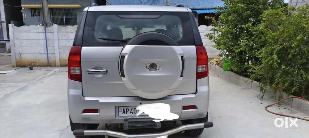 Mahindra Tuv 300 2017 Diesel 99800 Km Driven