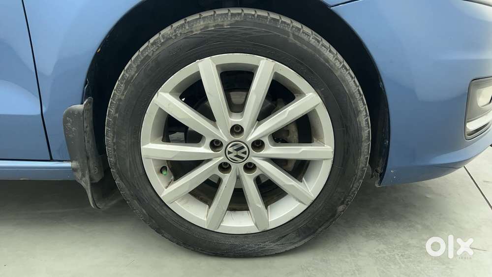 Volkswagen Vento 1.2l Tsi Highline Plus At Petrol, 2017, Petrol