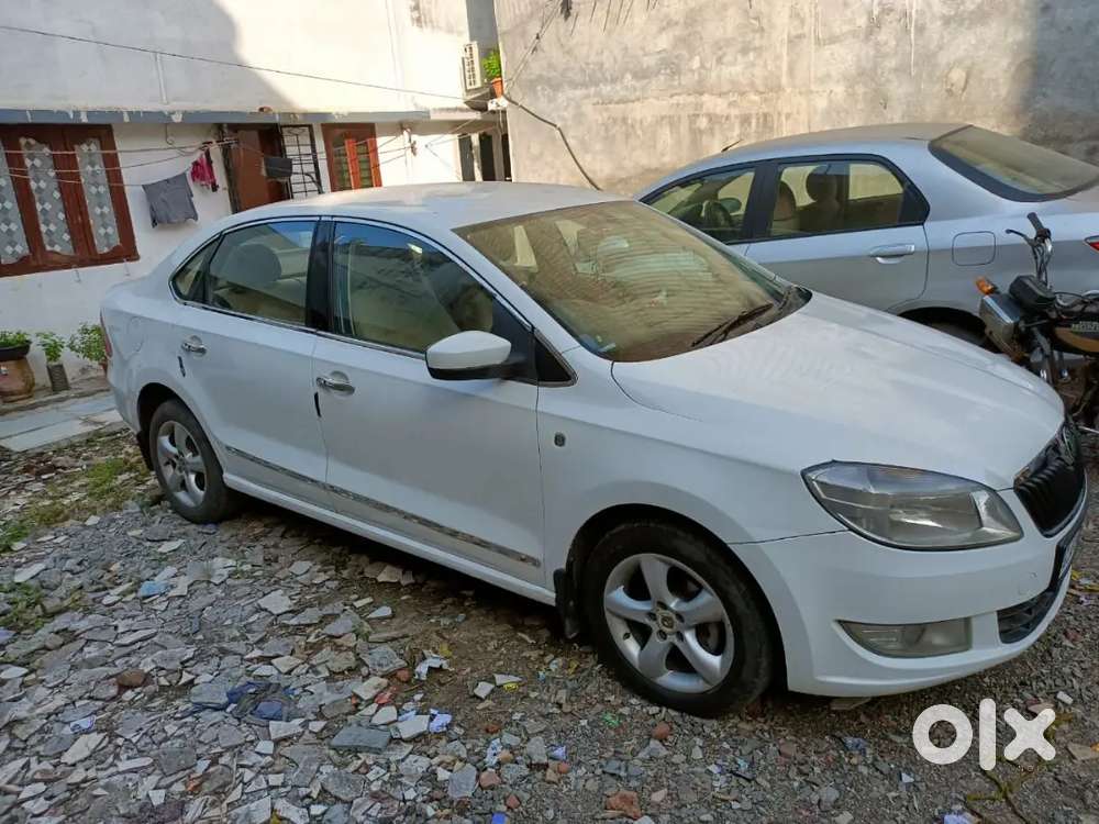 Skoda Rapid 2013 Diesel 85000 Km Driven