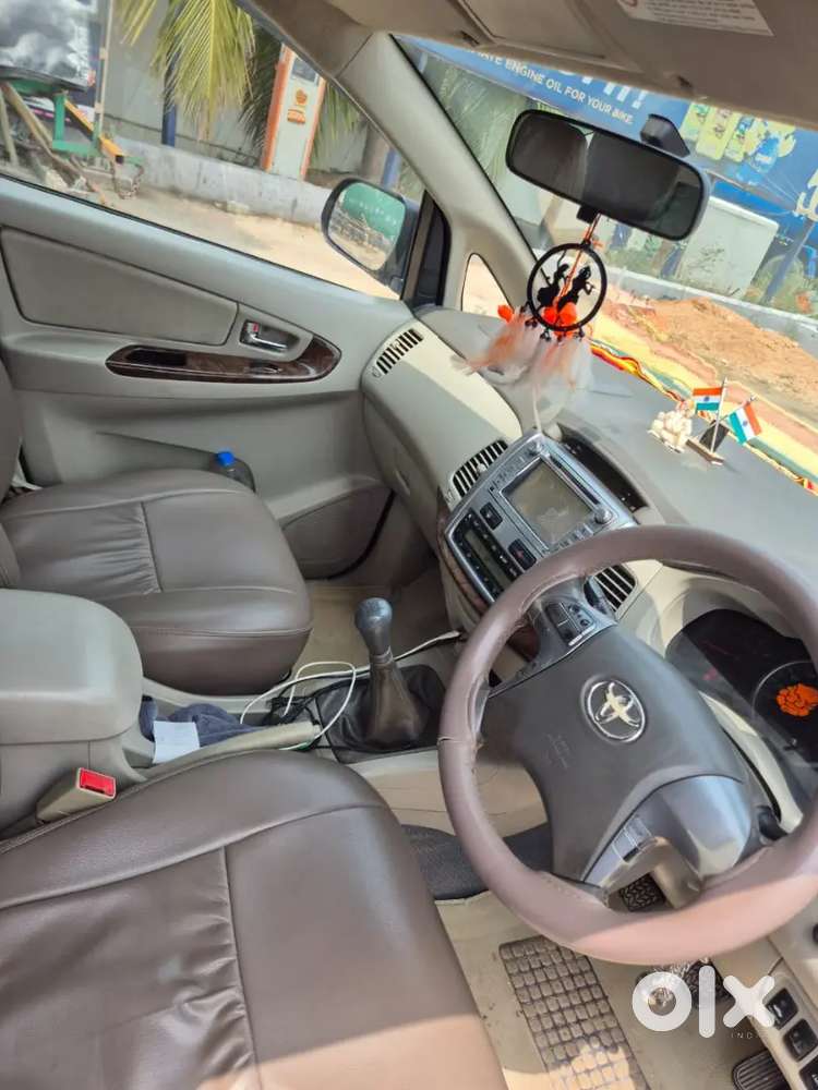 Toyota Innova 2014 Diesel 250000 Km Driven
