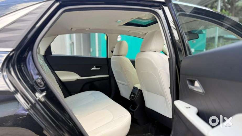 Hyundai Verna Sx 1.5 Petrol Ivt, 2023, Petrol