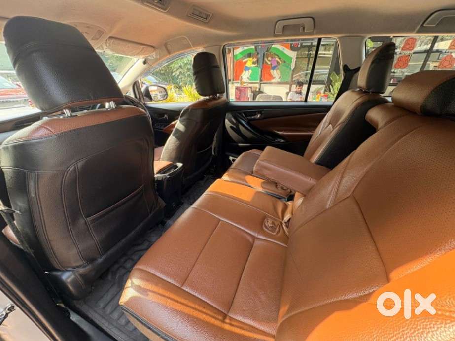 Toyota Innova Crysta 2.4 G Mt 8s, 2020, Diesel
