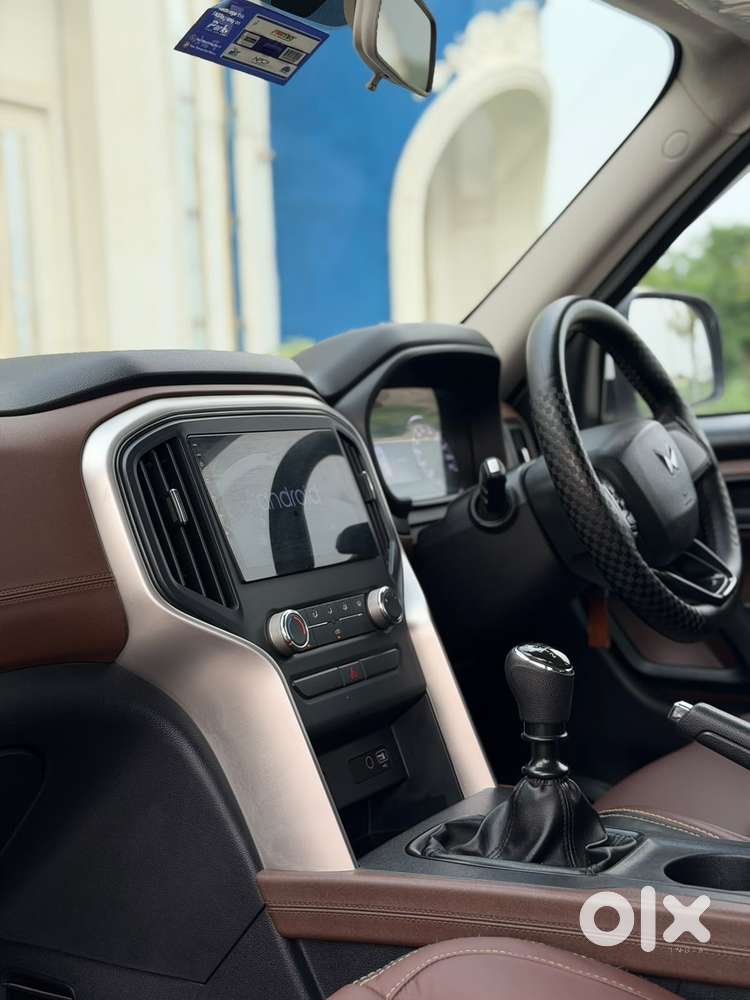 Mahindra Scorpio N Z2 Petrol Mt 6 Str, 2024, Petrol