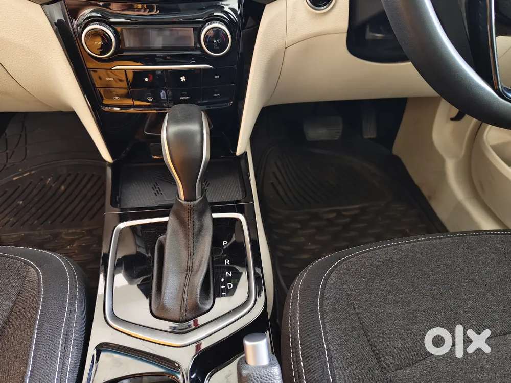 Mahindra Xuv 3xo Ax5 Petrol At 2025