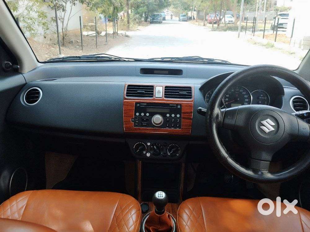 Maruti Suzuki Swift Dzire Vxi Optional, 2011, Petrol