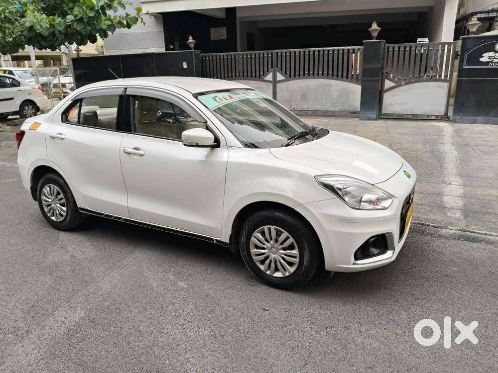 Maruti Suzuki Dzire 1.2 Vxi, 2022, Petrol