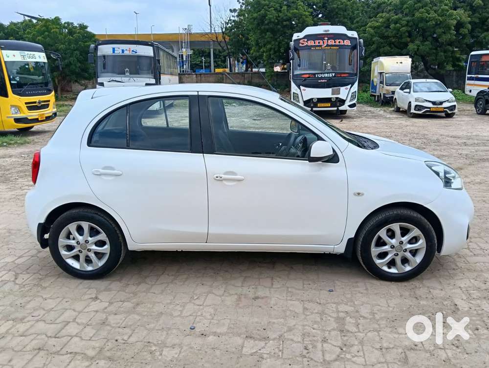 Nissan Micra Xv Cvt, 2016, Petrol