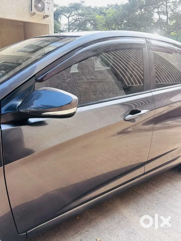 Hyundai Verna Fluidic 2012