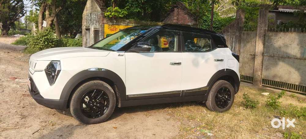 Mahindra Xuv 3xo, 2026, Petrol