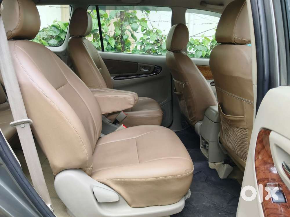 Toyota Innova 2.5 V 7 Str, 2014, Diesel