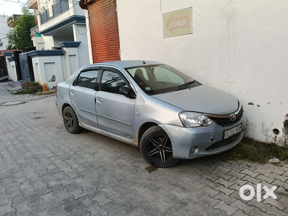 Toyota Etios 2011 Cng & Hybrids Well Maintained