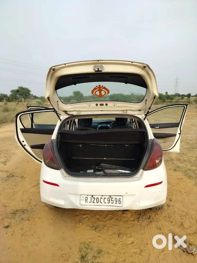 Hyundai I20 2014 Diesel 105000 Km Driven