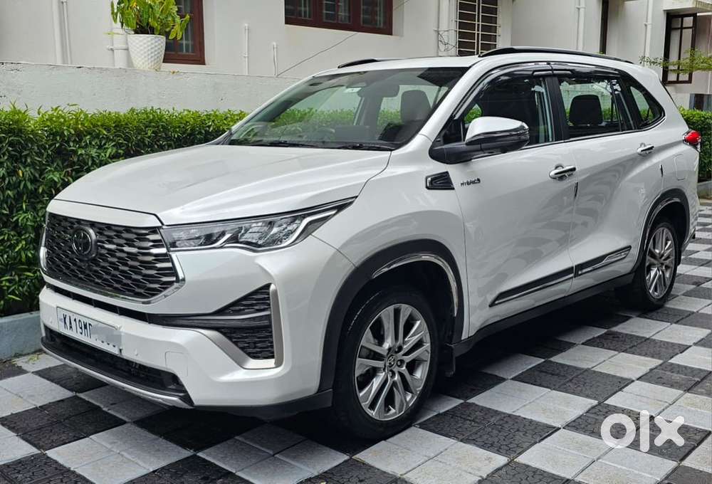 Toyota Innova Hycross 2024 Petrol Automatic