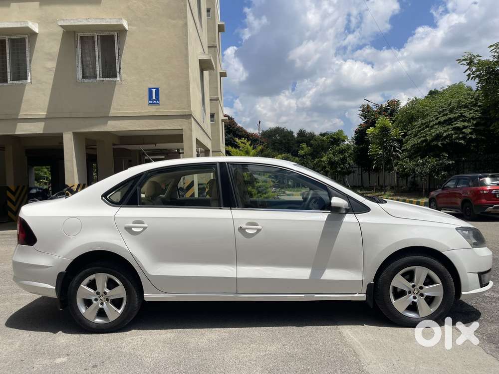 Skoda Rapid Tsi Active 1.0 Mt, 2021, Petrol