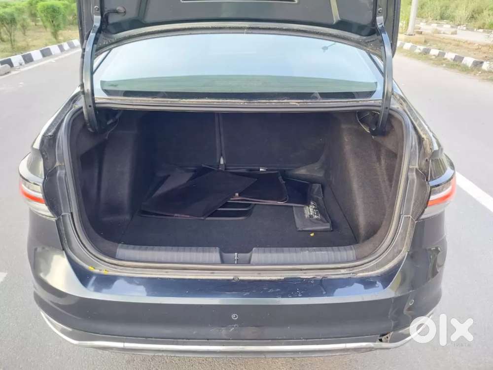 Volkswagen Virtus Topline 1.0 Tsi At (electric Seats), 2023, Petrol