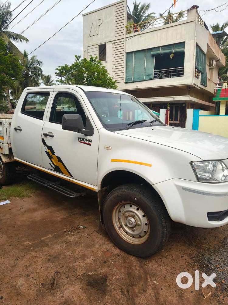 2022 Tata Xenon Crew
