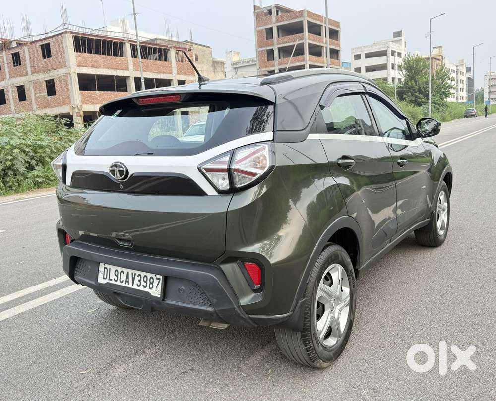 Tata Nexon 1.2 Revotron Xma Amt (s), 2021, Petrol