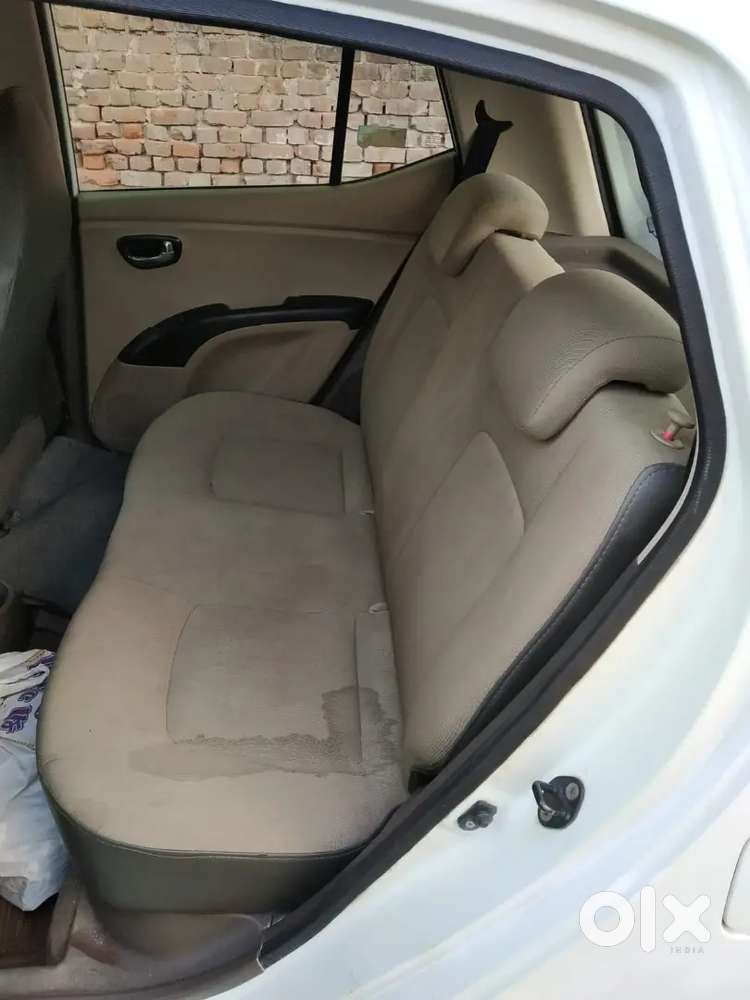 Hyundai I10 1.2 Top Model Automatic 2011 Petrol / Cng  Well Maintained