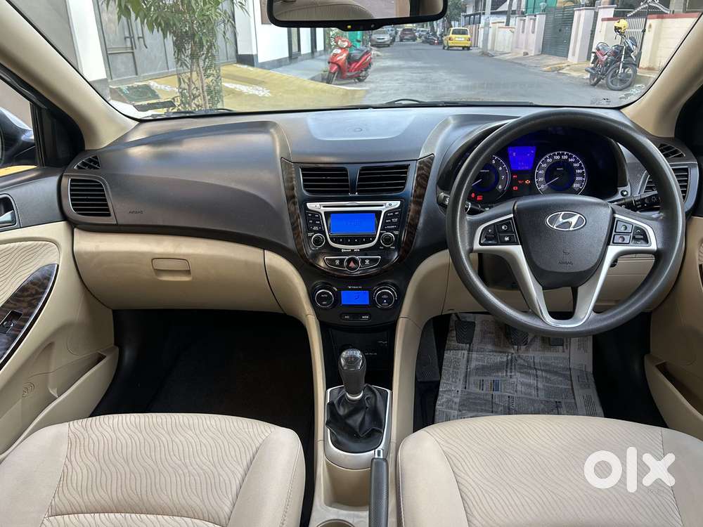 Hyundai Verna Vtvt 1.6 Sx, 2011, Petrol