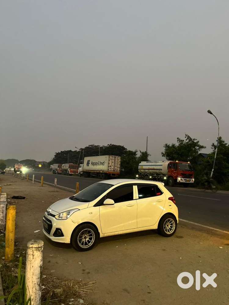 Hyundai Grand I10 2017 Petrol Well Maintained