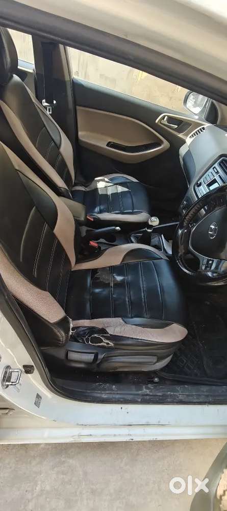 Hyundai Elite I20 2015 Petrol 80000 Km Driven