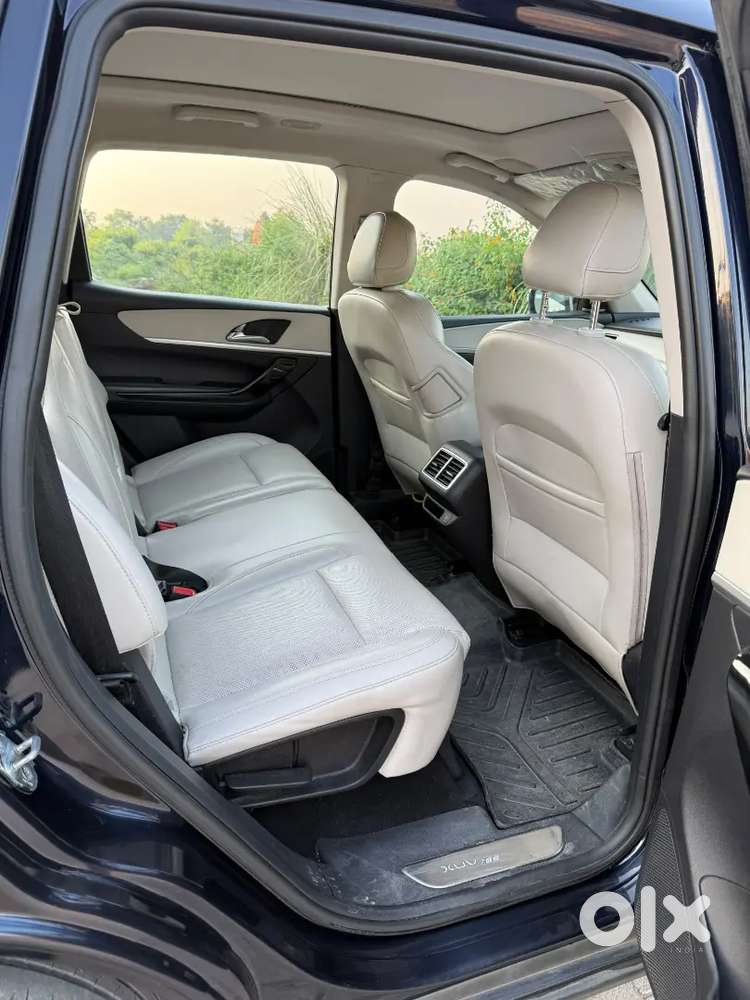 Mahindra Xuv700 Diesel 2023