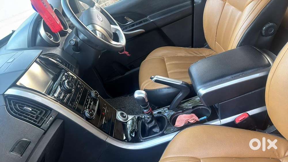 Mahindra Xuv500 2020 Diesel 65000 Km Driven