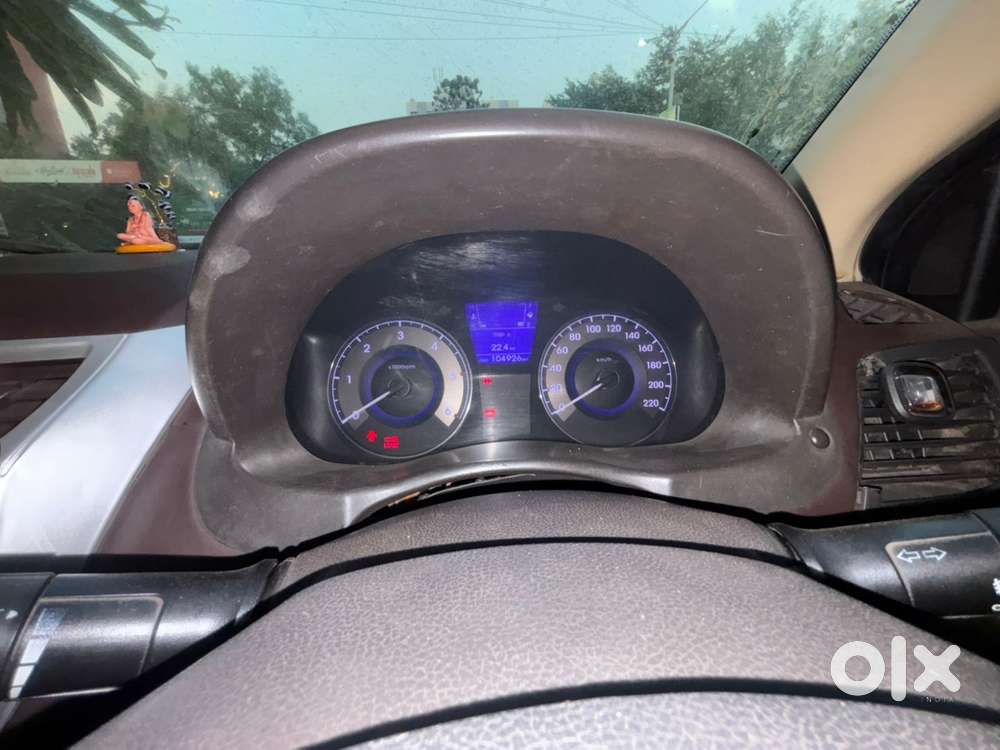 Hyundai Fluidic Verna 2013