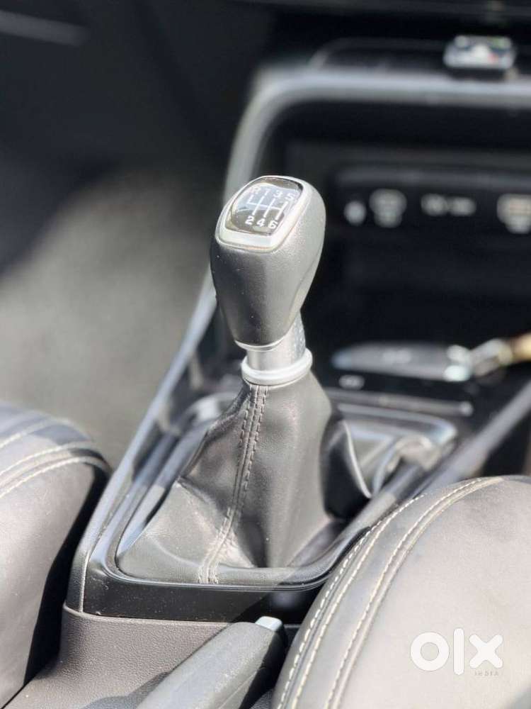 Hyundai Verna 1.5 Sx Petrol Mt, 2023, Petrol