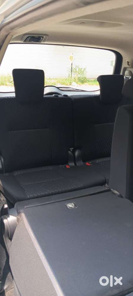 Toyota Innova Crysta 2.4 G Mt 8s, 2017, Diesel