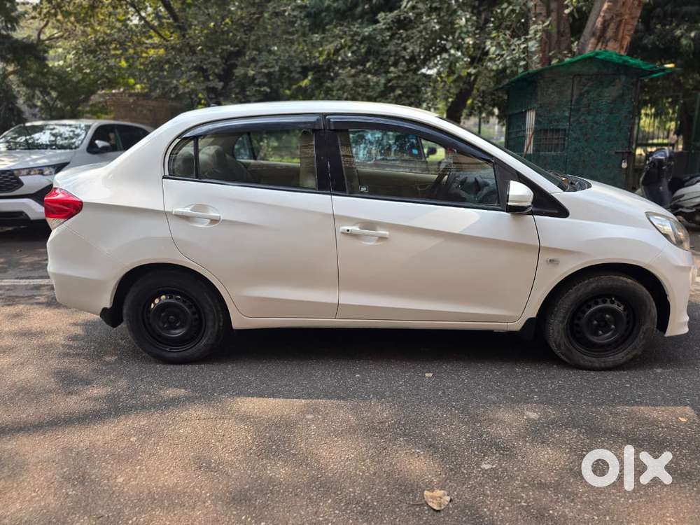Honda Amaze S Mt I-vtec, 2015, Petrol