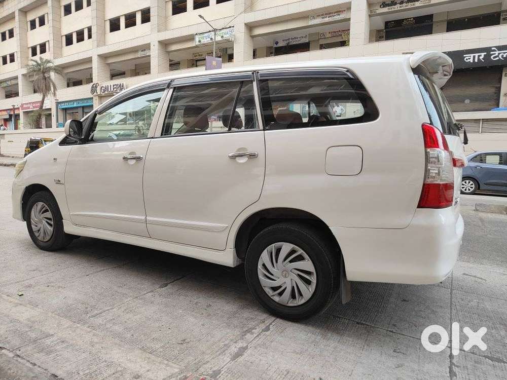 Toyota Innova Crysta 2.4 G Mt 8s, 2014, Diesel