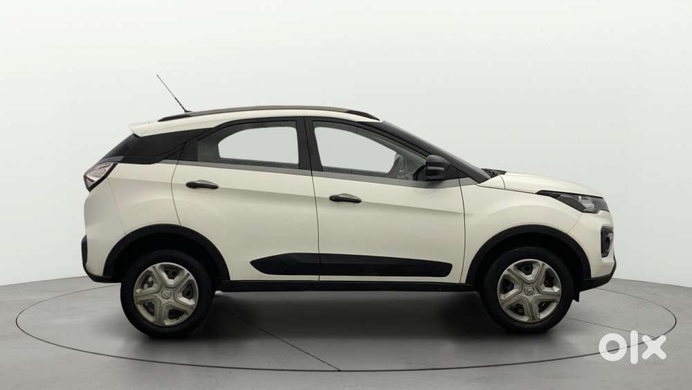 Tata Nexon 1.2 Revotron Xm (s), 2022, Diesel