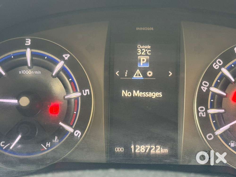 Toyota Innova Crysta 2.8z Automatic, 2016, Diesel