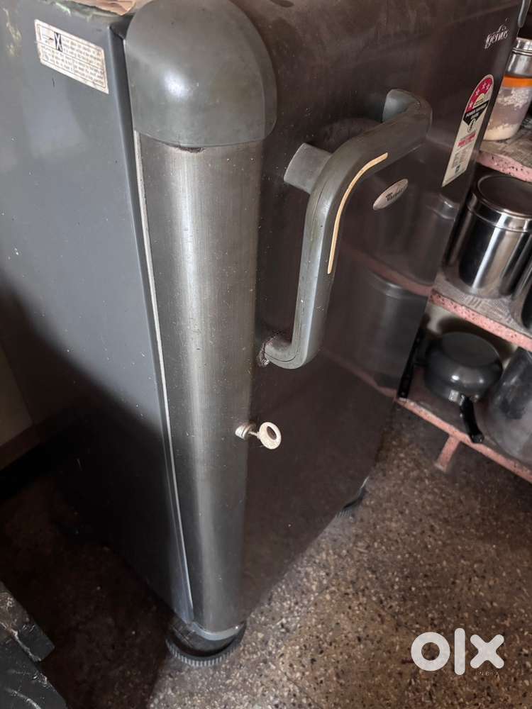 Refirgerator
