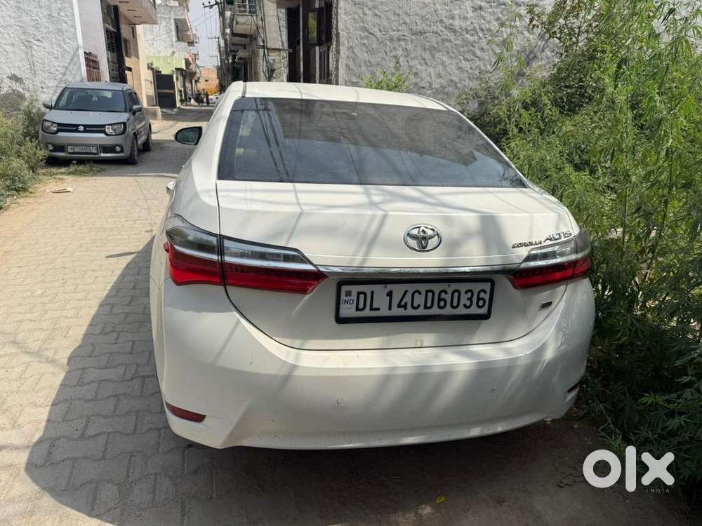 Toyota Corolla Altis 2018 Cng & Hybrids Well Maintained
