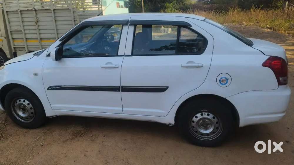 Swift Dzire Excellent Engine Condition 80% Tyres 2015 Model
