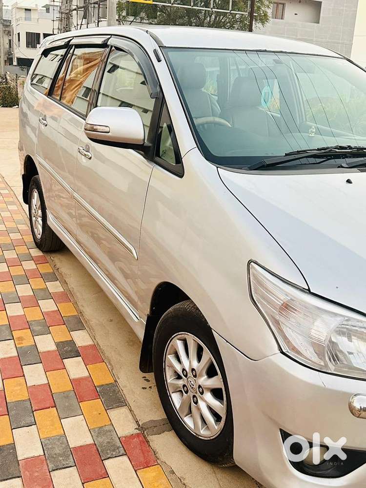 Toyota Innova 2013 Diesel 206000 Km Driven