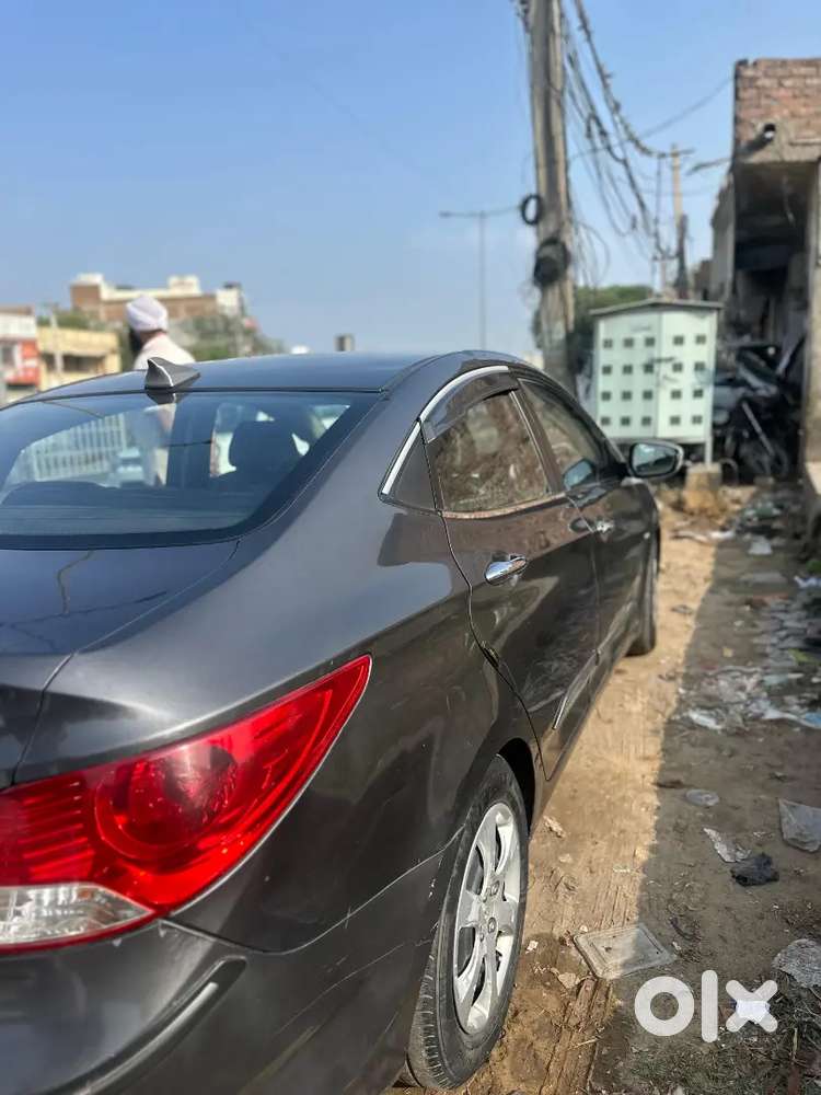 Hyundai Verna 1.6 Sx 2012