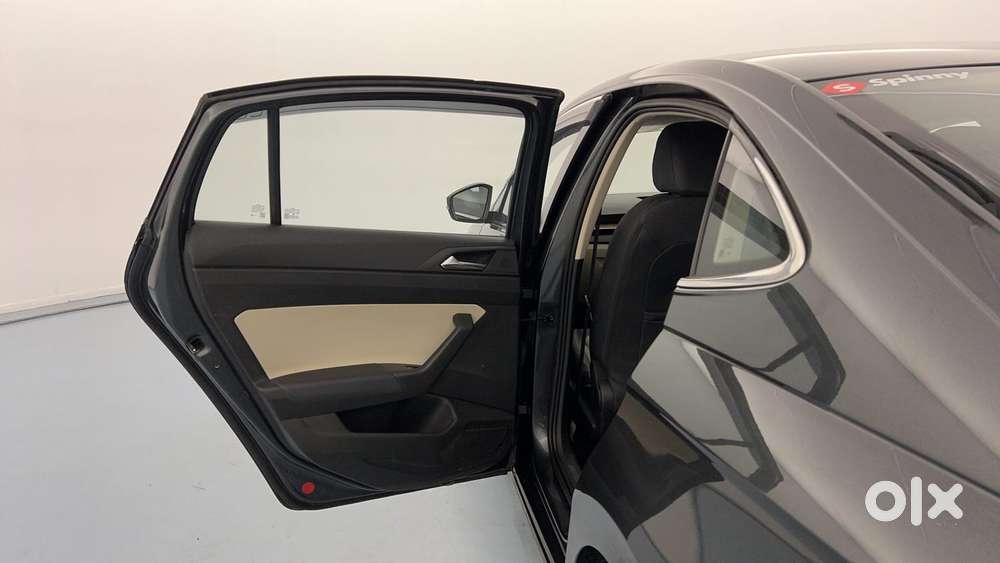 Skoda Slavia Style 1.0l Tsi At, 2023, Petrol