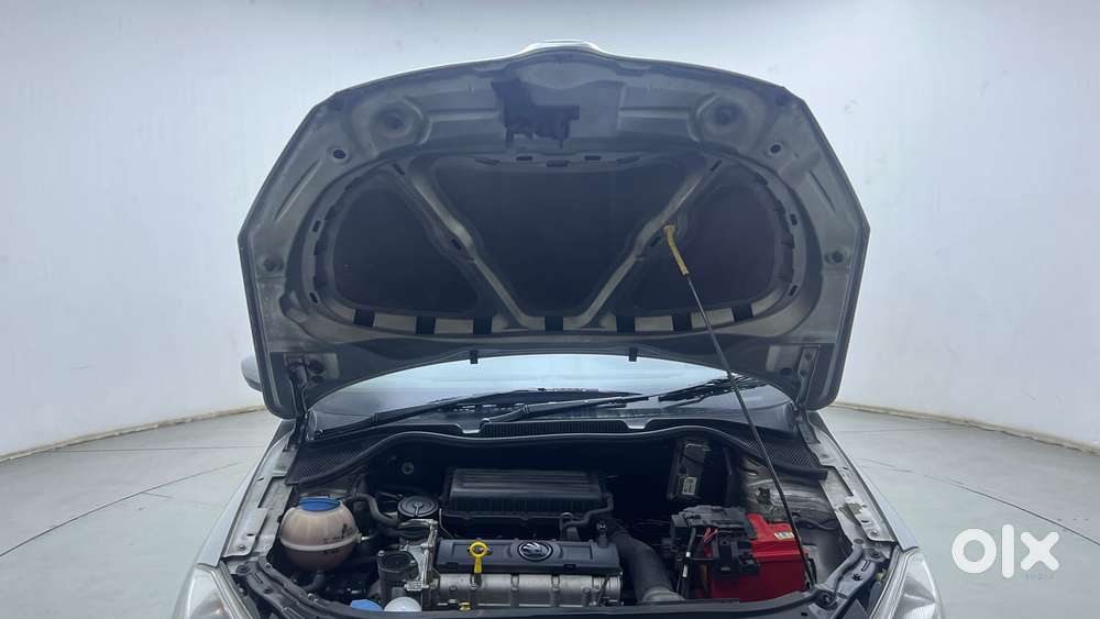 Skoda Rapid 1.6 Mpi Ambition, 2015, Petrol