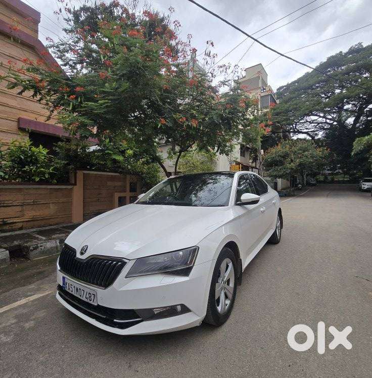 Skoda Superb Style 1.8, 2018, Petrol